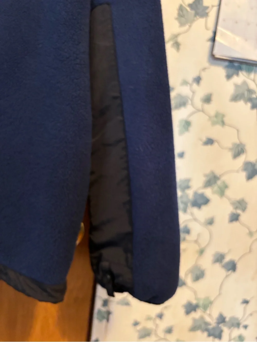 The North Face Navy and Black Lightweight Fleece Jacket